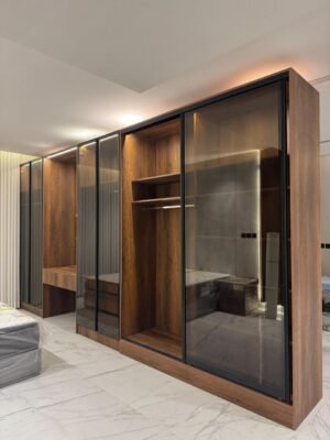 خزانة ملابس