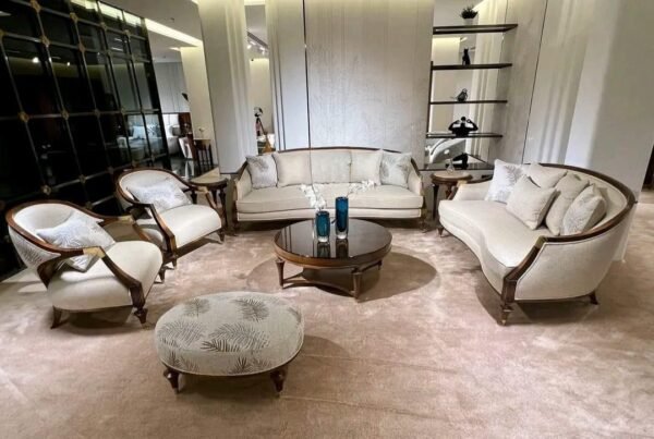 كنب ملكي كلاسيكي