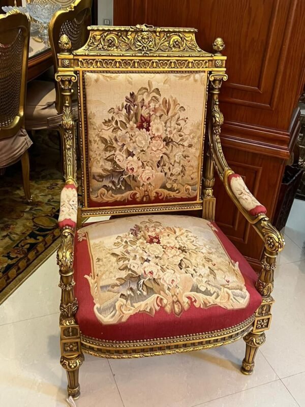 كرسى كلاسيكى