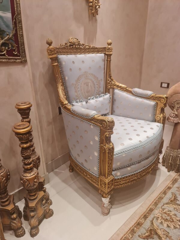 كرسى كلاسيكى